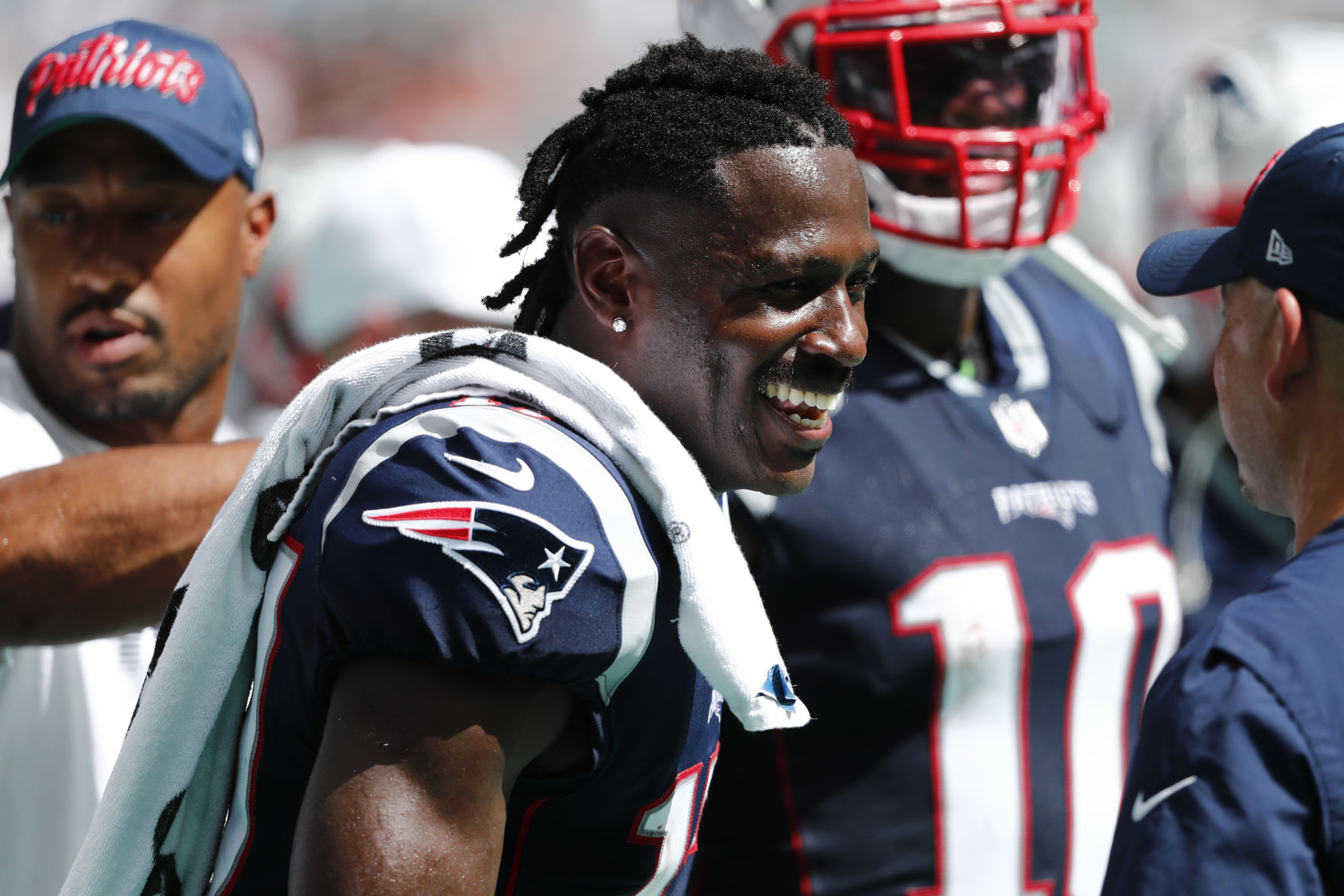 Patriots Dolphins Football